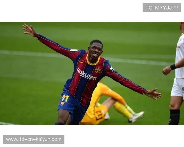 巴西训练营中维尼修斯状态火热，多次完成关键过人